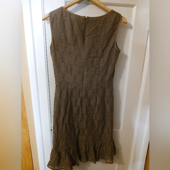 Taupe Dress- Sz. Medium - Picture 2 of 4